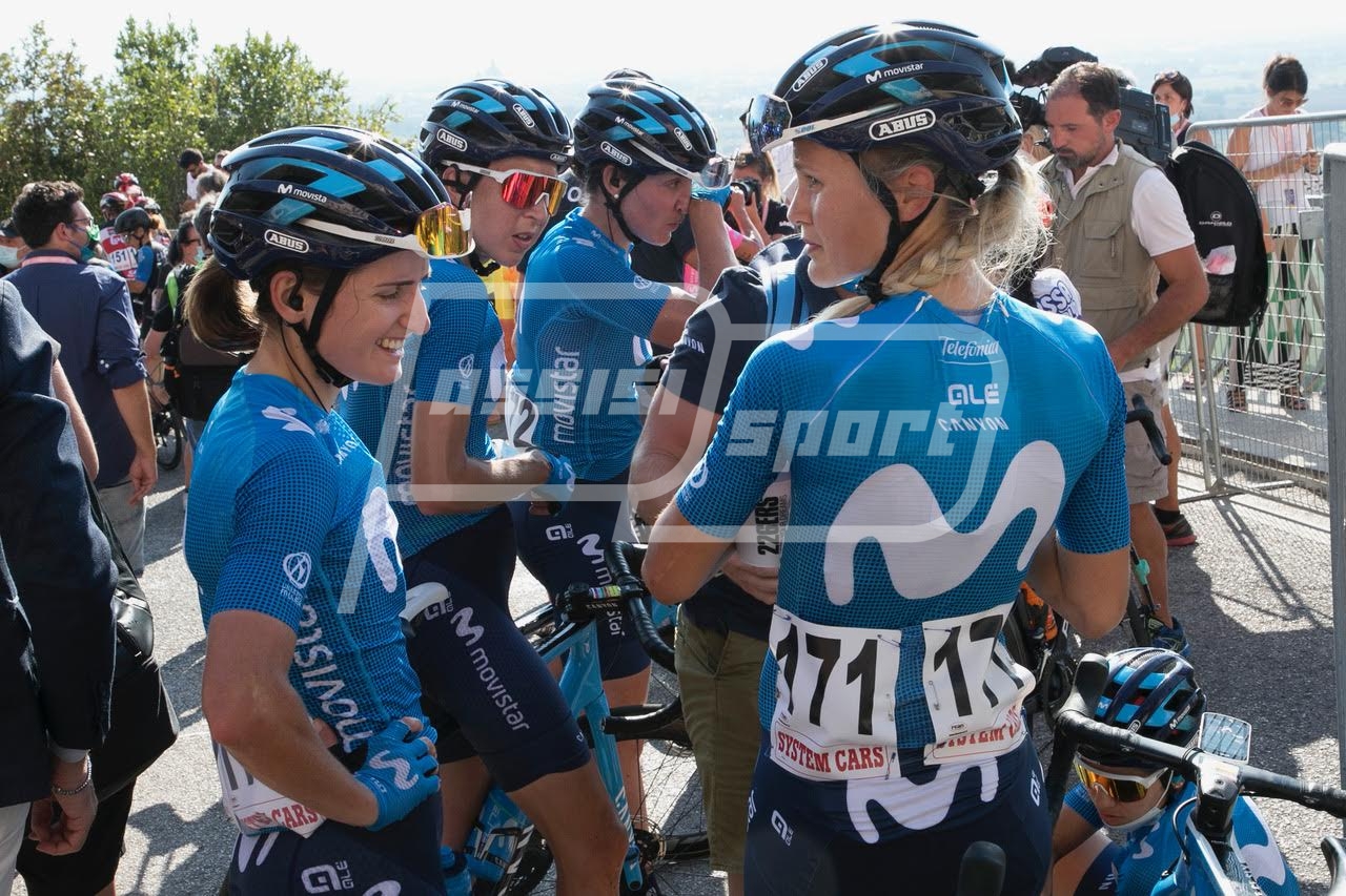 BD9F5461-0380-49A3-B718-DE48D1701C4C