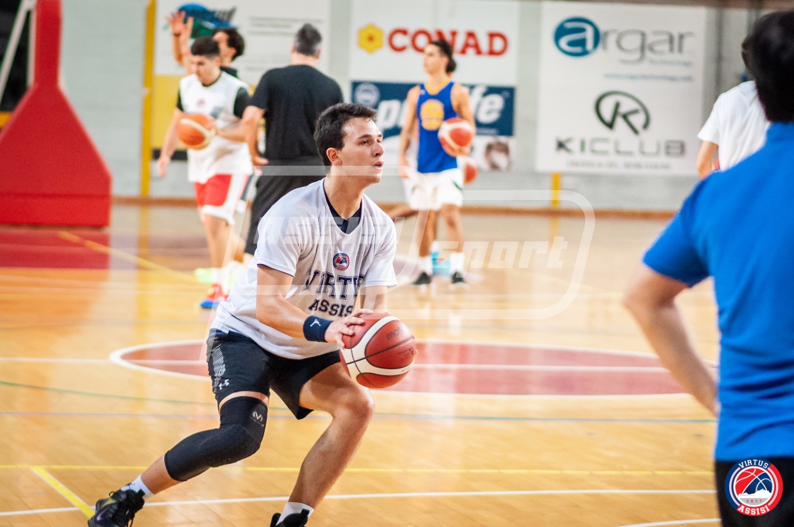 240A1648-5DE7-4620-AE87-BF29BC8A29FB