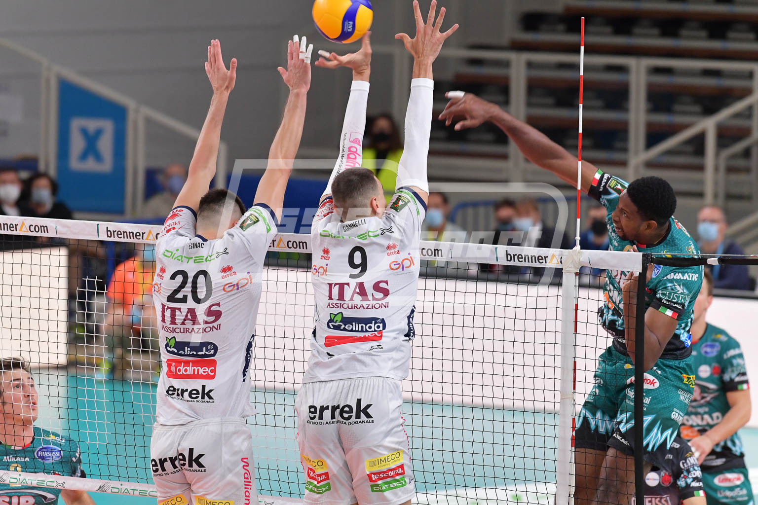 2A321EC3-6C31-4B52-A5AF-6D06665A6521