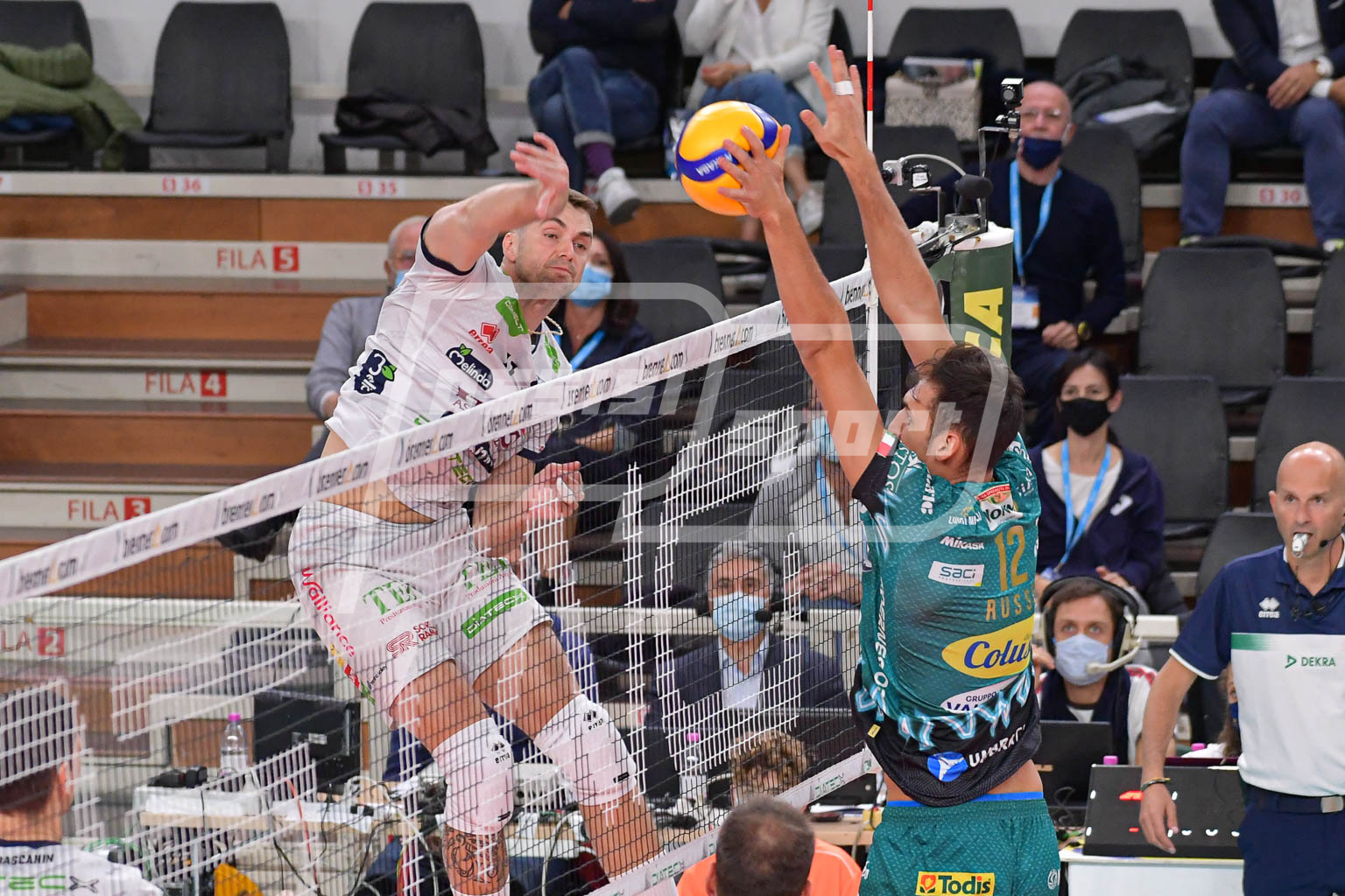 88A0C8A7-82A6-49A6-BAB1-232ADF1F7EE4