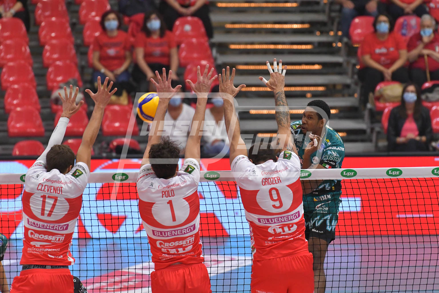 8D834544-FA15-49A1-A810-D7185ED25B2A