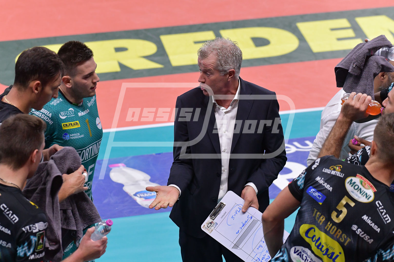 B642B59E-B5CC-48C3-B4E8-9FAD3D42B655