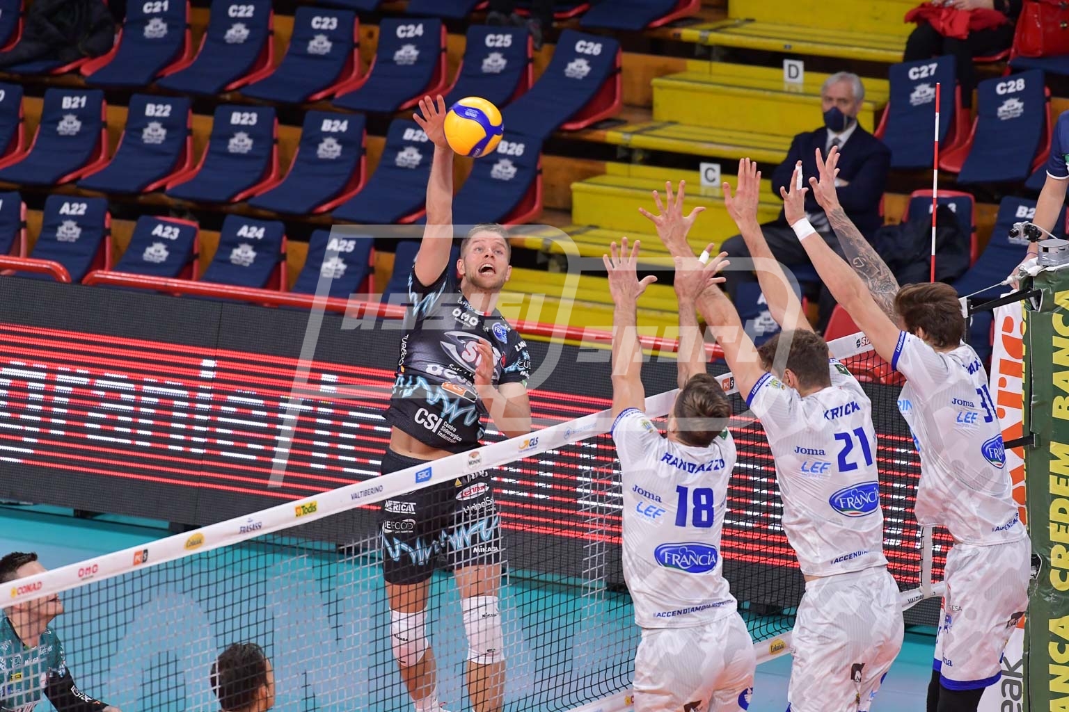 C39BF2D1-B6B3-4707-81CD-B7DFE3B8D763