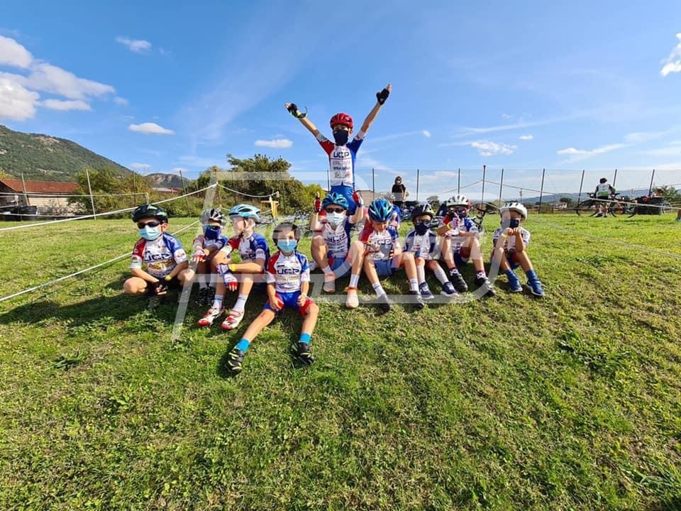 D724D740-32DF-4577-8E75-1204B0CBD337