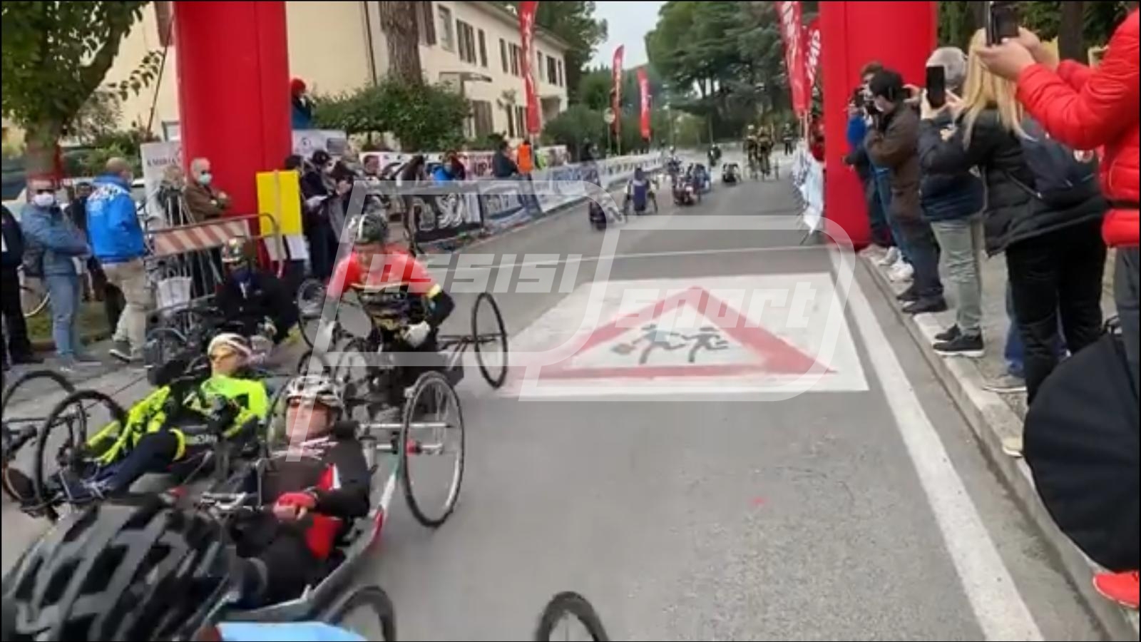 FF86F993-8F16-40D8-8838-008FD7FE89FA