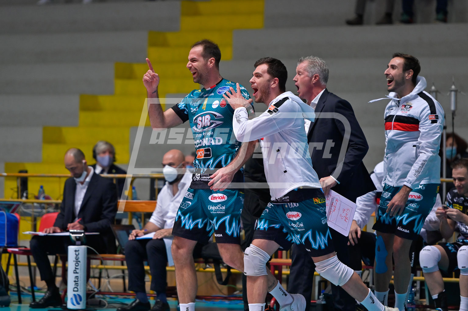 088E35AA-3A62-4F01-A781-1902A30F79C1