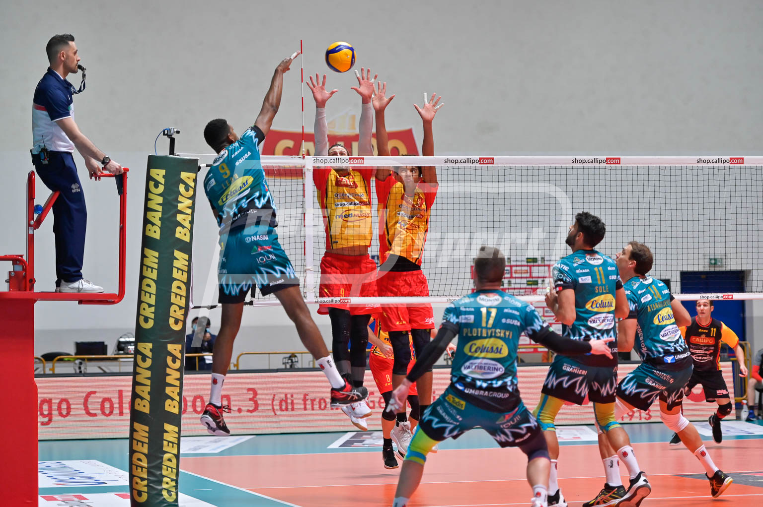 82A071A1-3C0A-445E-9E9F-A62464A82AC0