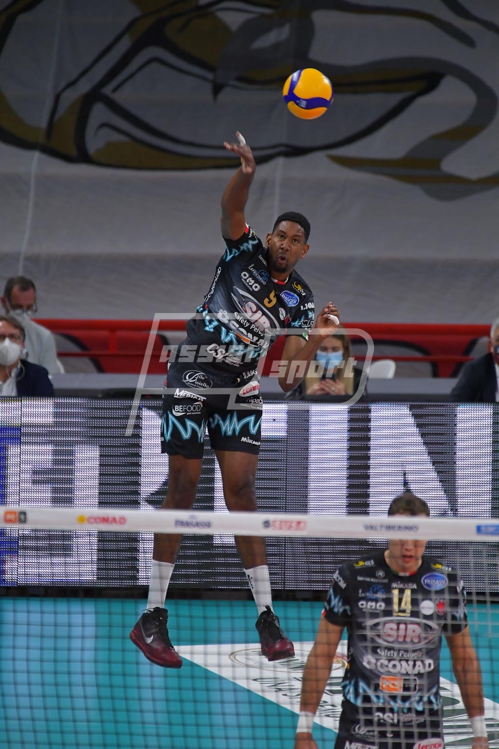 0DFBBDE4-2D4C-42B5-8CF3-778DA853D0E5