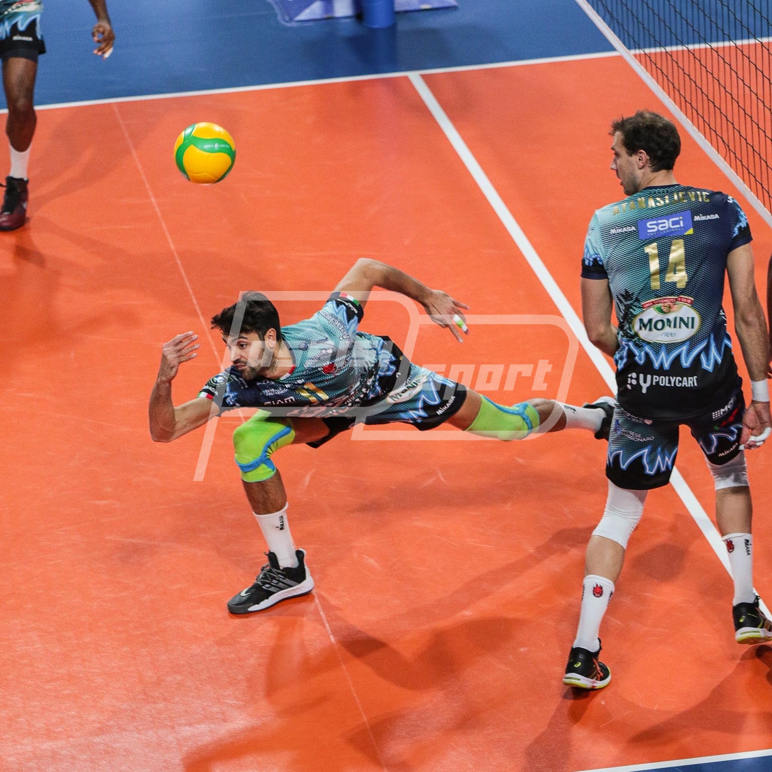 3D2B78BC-3CC2-41DD-B2FD-BEE583668DA4