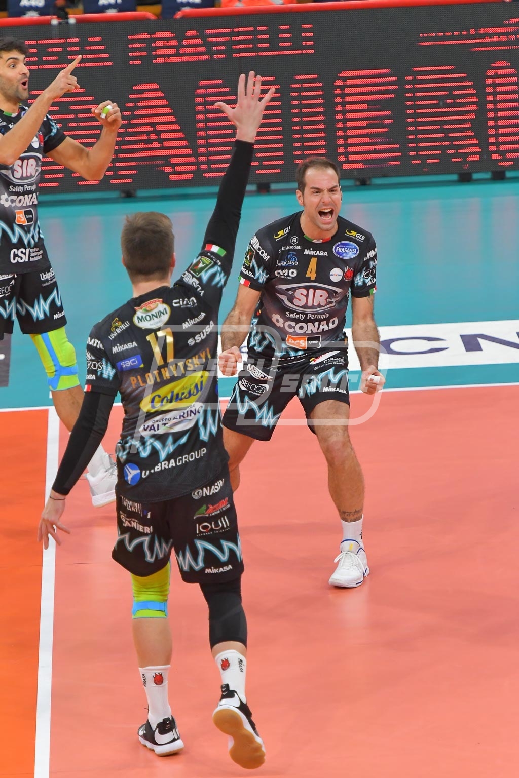 46B9767C-80C5-493B-A5FF-C0CD92725FC6