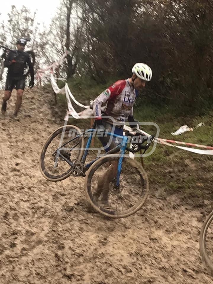 7AA545CF-8DEE-4A60-B4C7-02493DE3BF76