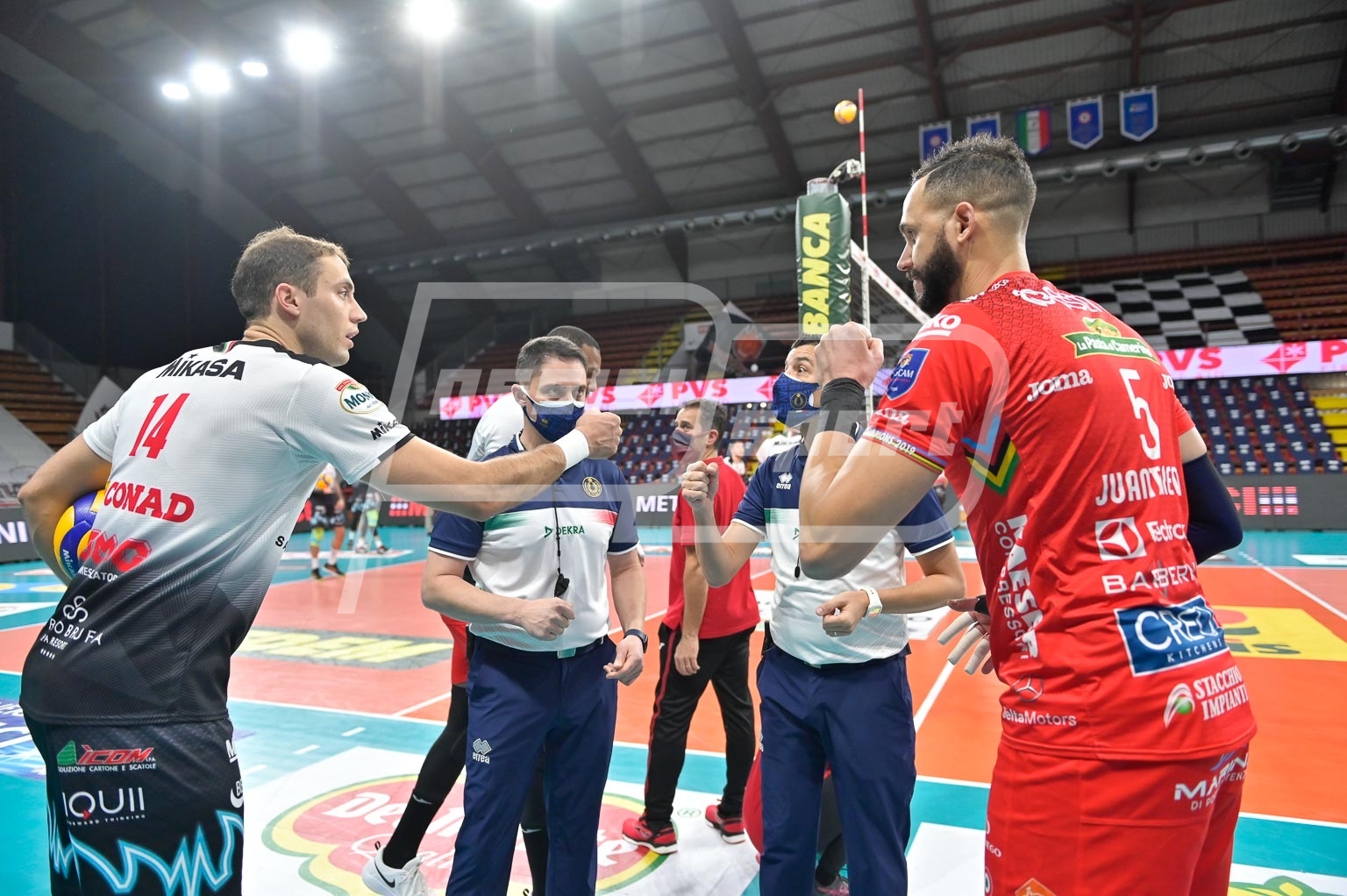 7C432A31-0B56-4842-B79B-EBF250D41917