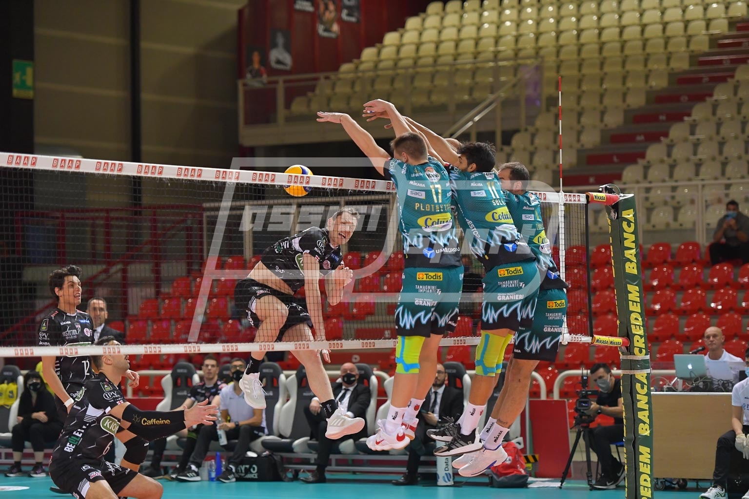 8F5C95D3-8914-42E5-92C9-C91D2BC780F0