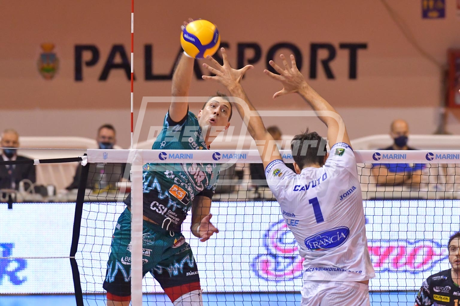 DA33CB21-3A1B-41E1-9E9A-BA8B234FF531