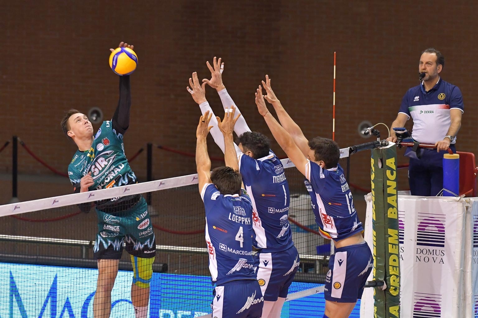 53658777-6661-42C5-AA57-8BDB8C7D349A