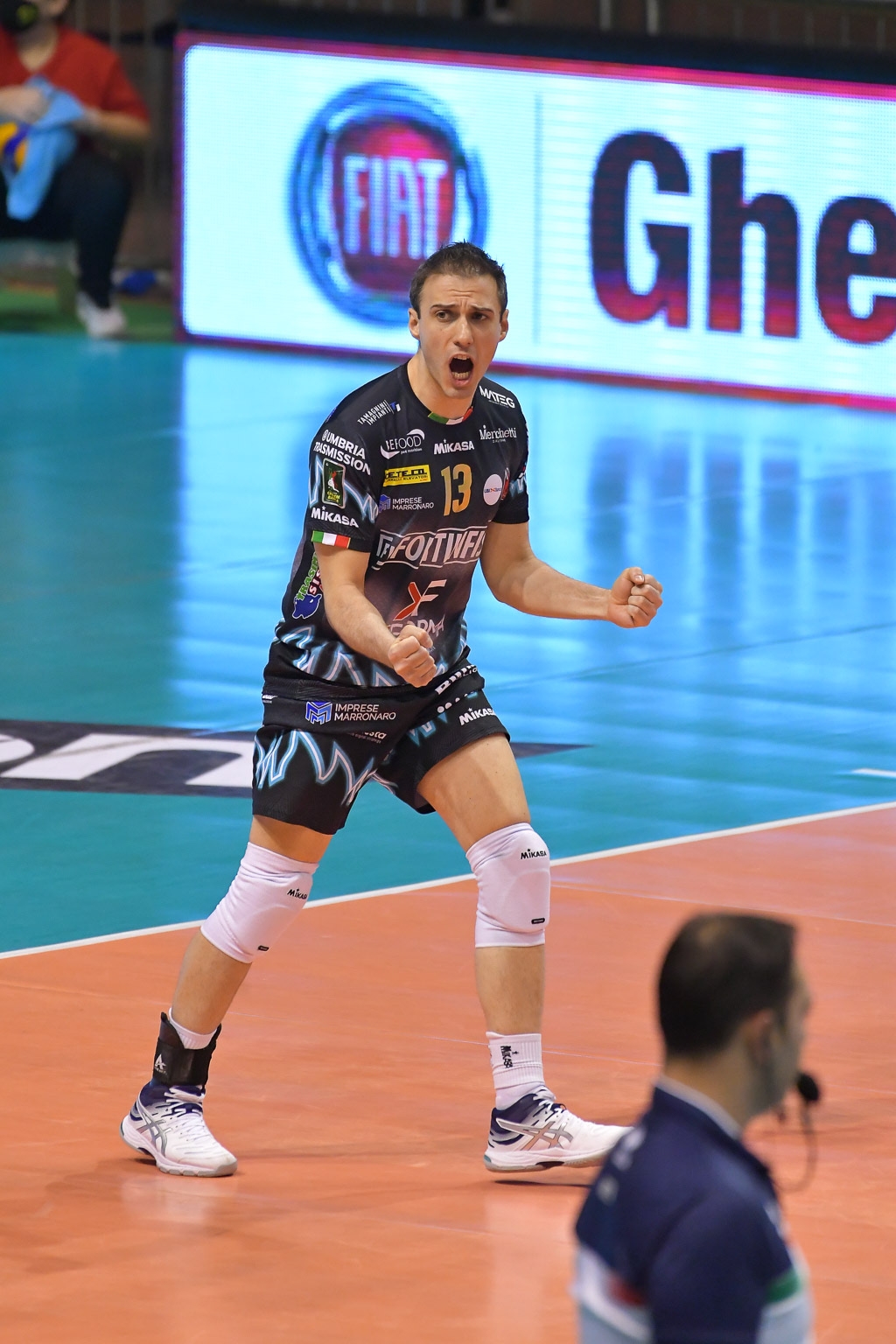 6FAACC24-7381-464B-9B6B-FD47EEE558AA