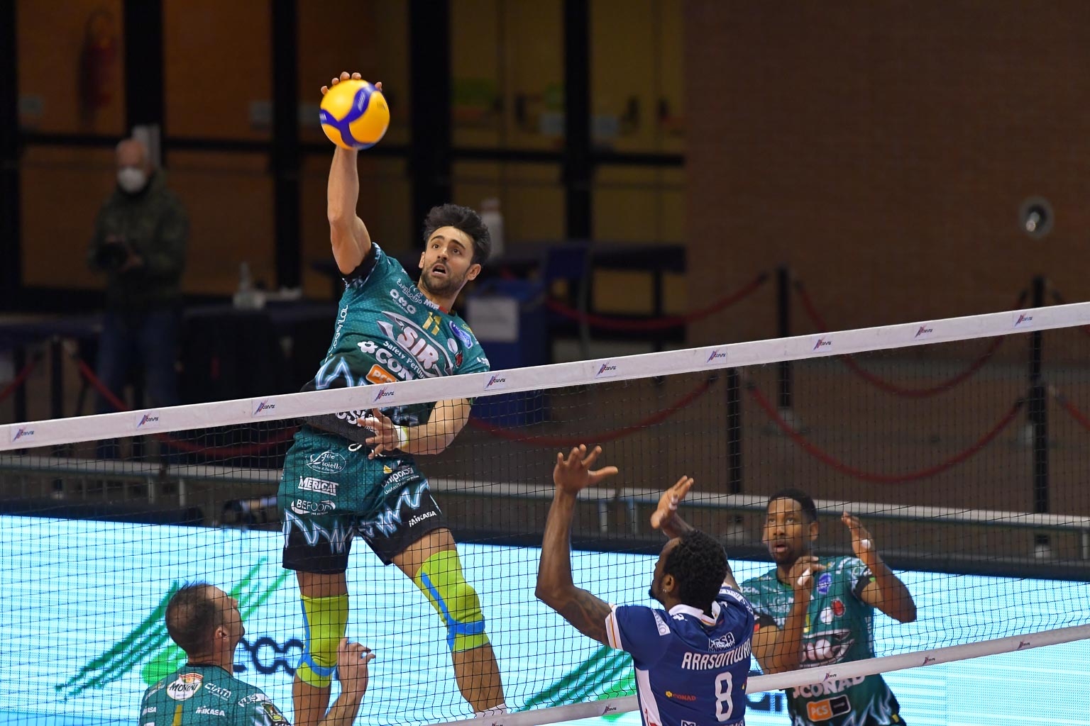 CA4DEE79-5506-425A-B2CE-AD9589A35A0C