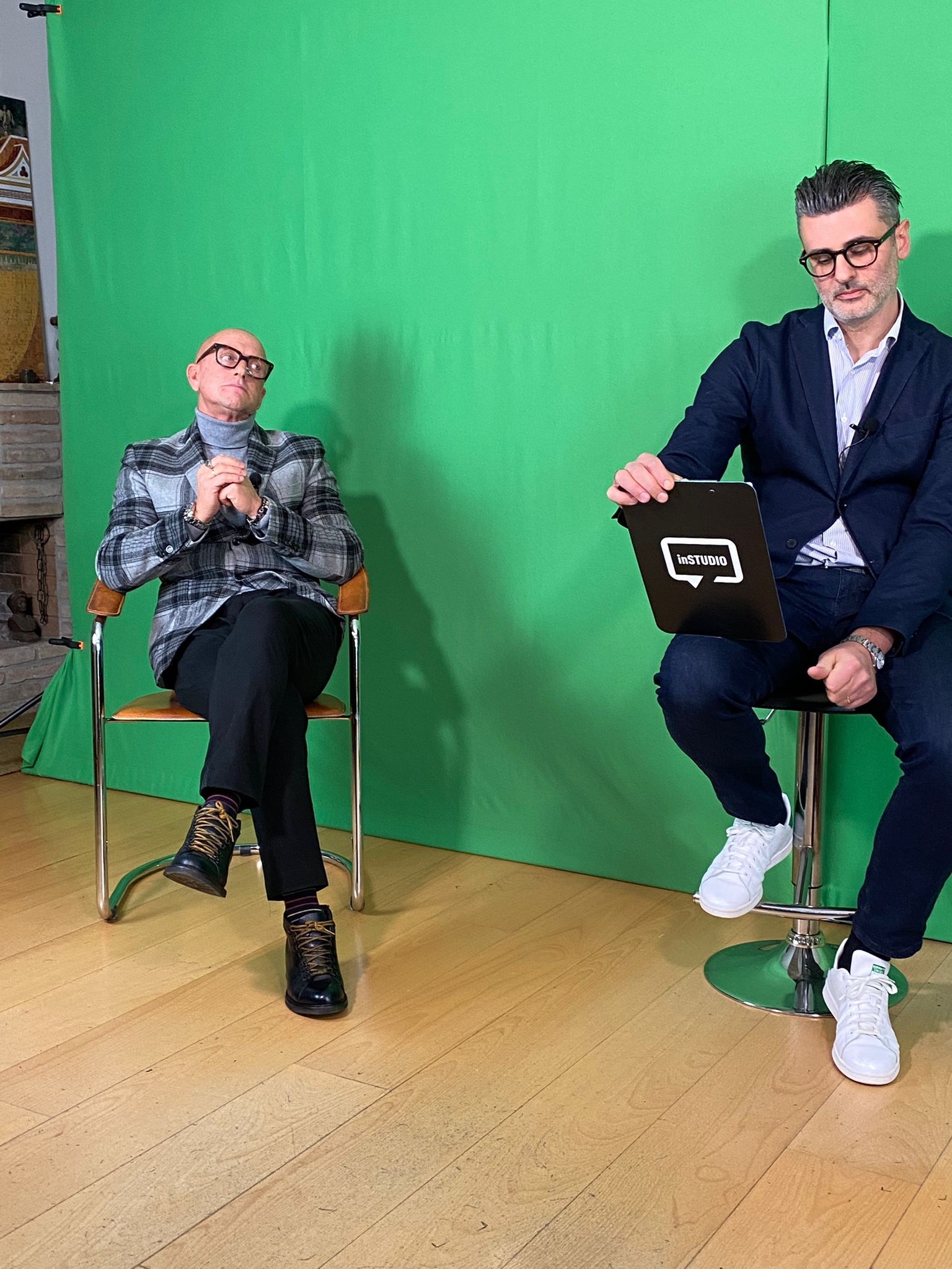 04690346-A780-4849-93EC-35A69C4B868F