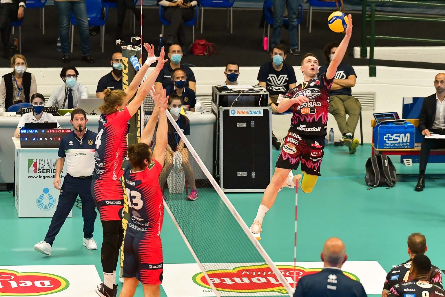 58E6330D-51BE-488F-B038-BCE2F833B9F5