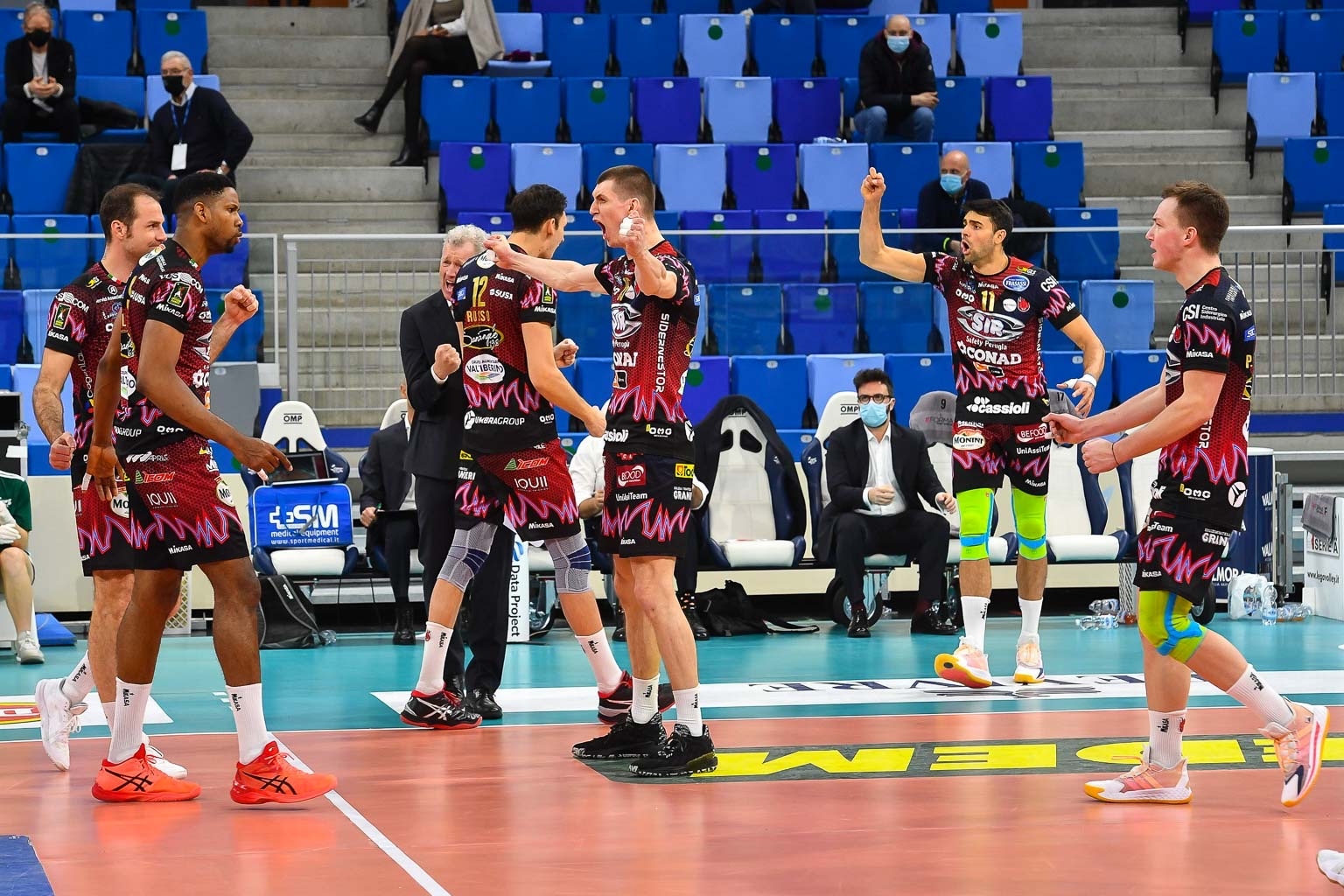 8ACDBDD0-3560-423D-A1D7-C38B5755D1E0