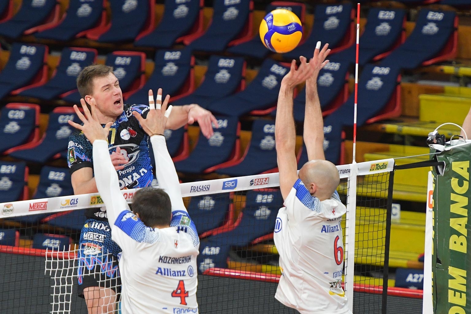 C6647CB7-13A8-4794-A89B-1A118FEE71B1