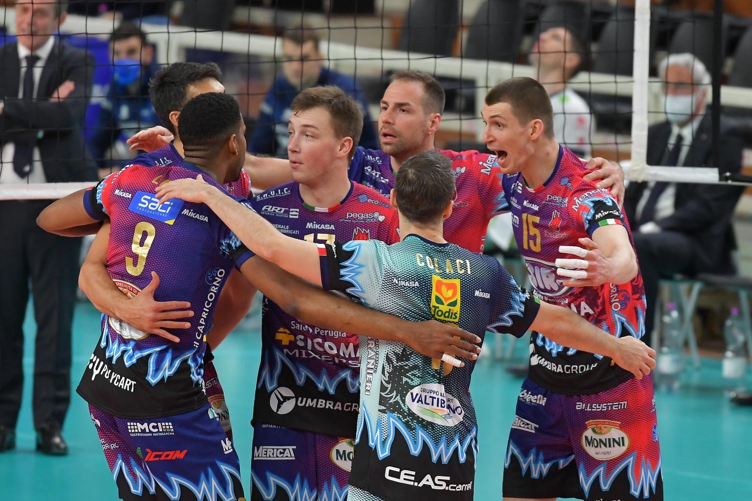 D0973F52-BFFF-40ED-8B75-24BFA1EA6832