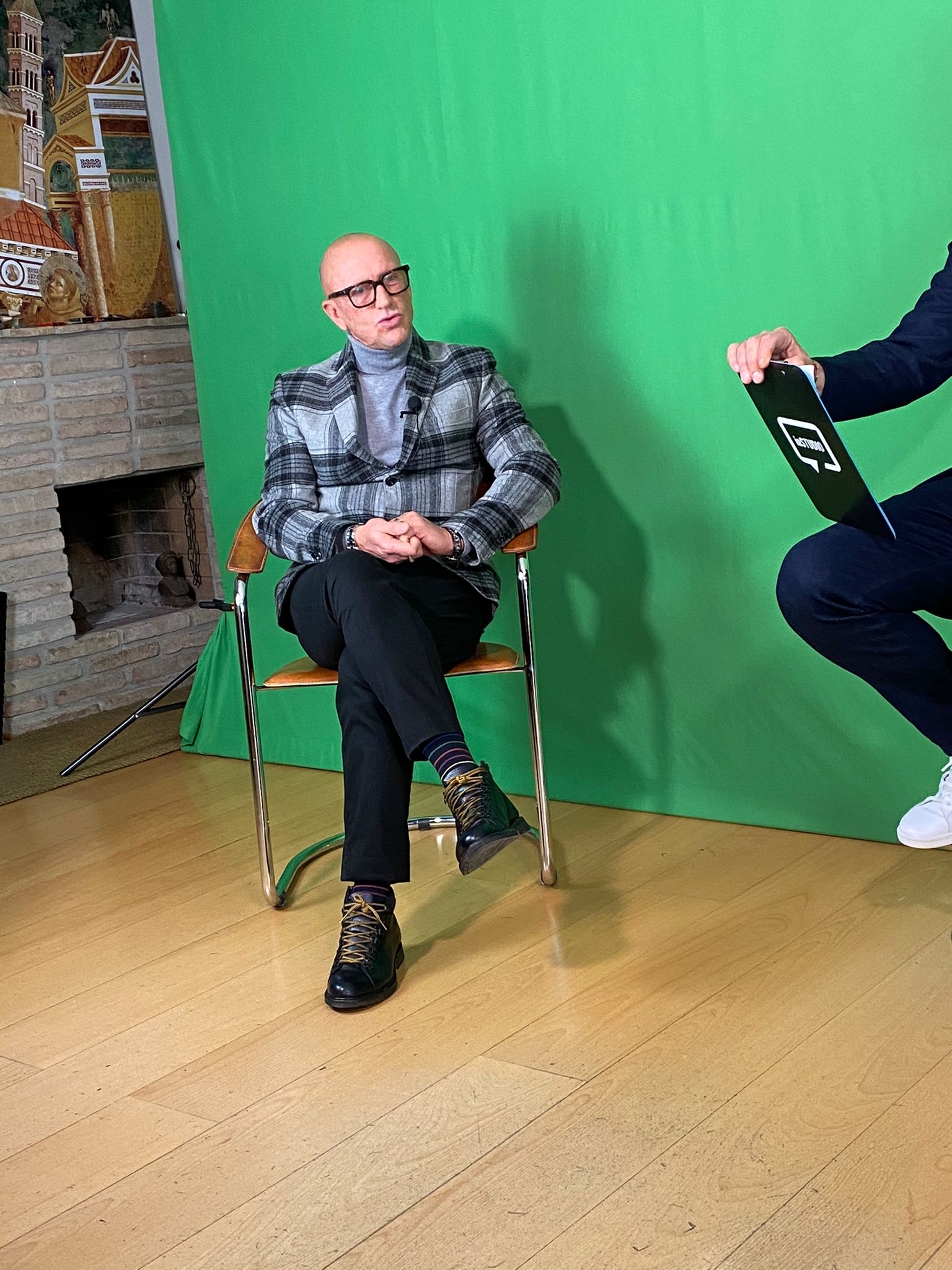 D7B8F4AF-9747-41E3-ABFF-9ACD7940B3CC