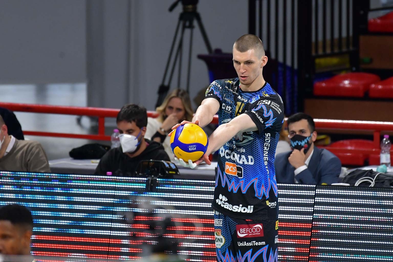 008D5EC4-9BAF-4546-88E8-CF7F29D97D73