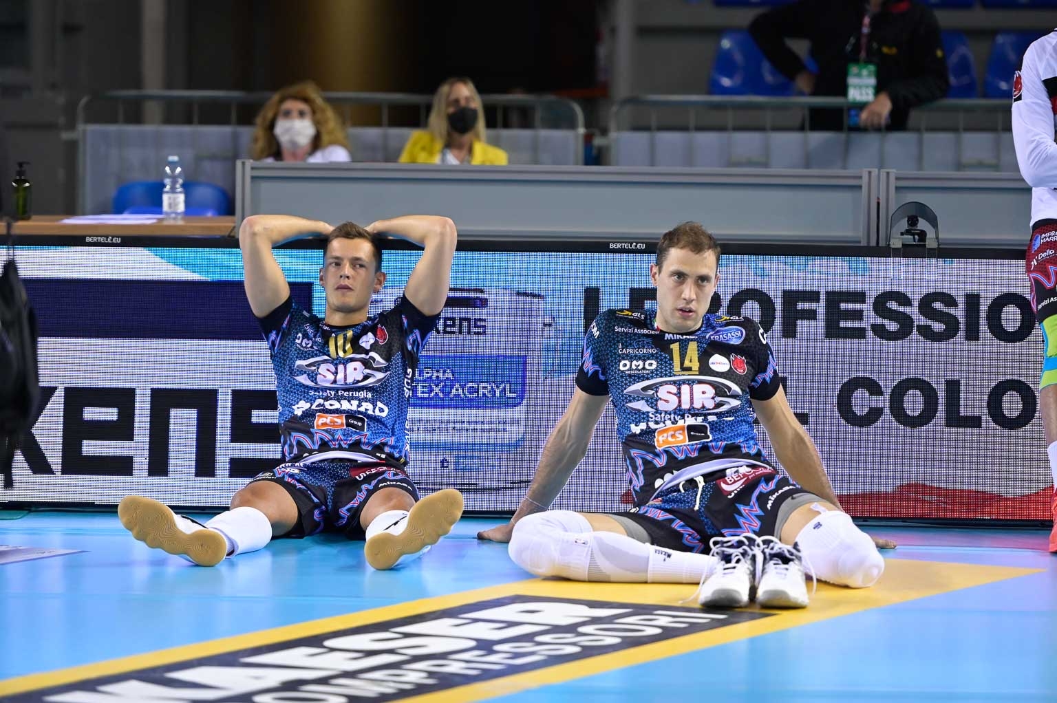 5CEF7EE5-897A-4386-A5F1-AD97EE547D4A