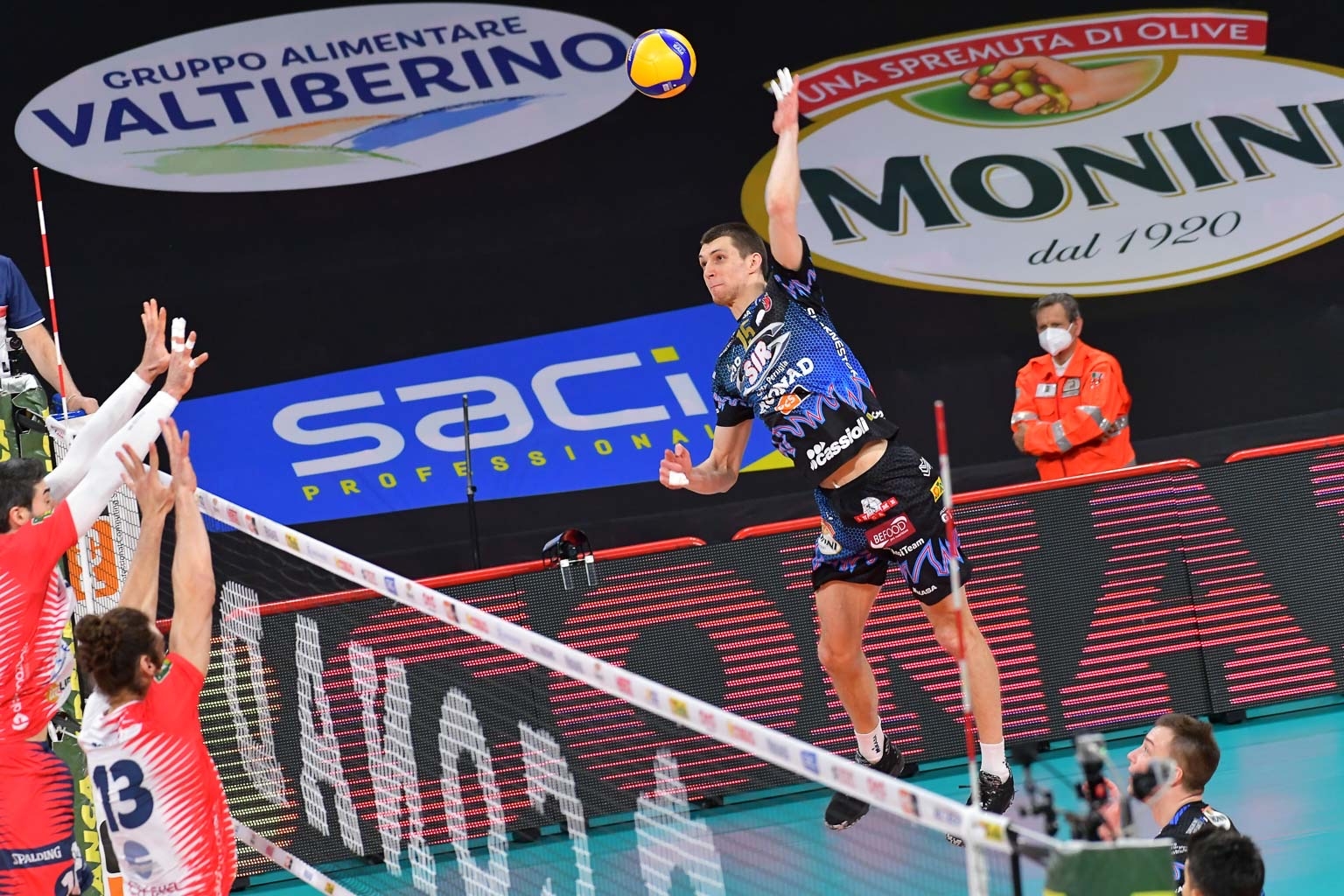 6BC196D6-0DBF-484F-8725-9014D37F1BFF