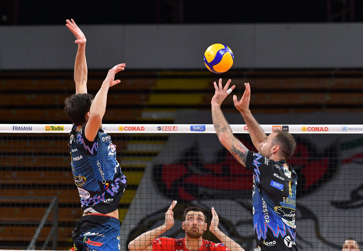 72764675-CC90-47F6-901F-4C9C38FE89E8