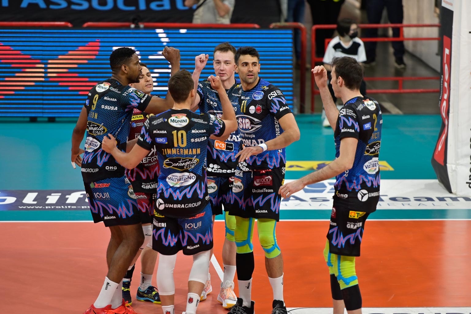 90958DE2-FC85-4B91-A1B9-E8F80CF6C005