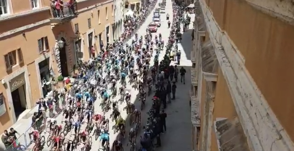 1E0586F2-B0AB-425B-B846-98687C92EB22