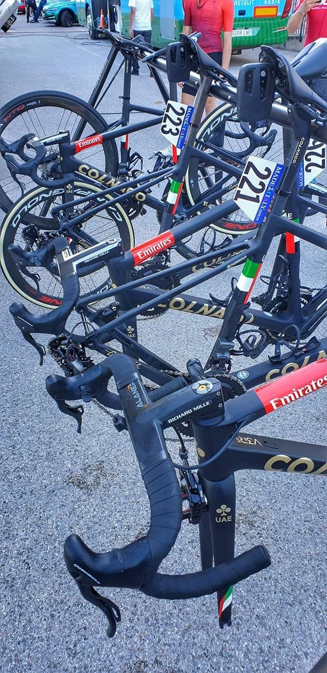 2EA45B1A-406E-4C45-B07F-D4F374A38445