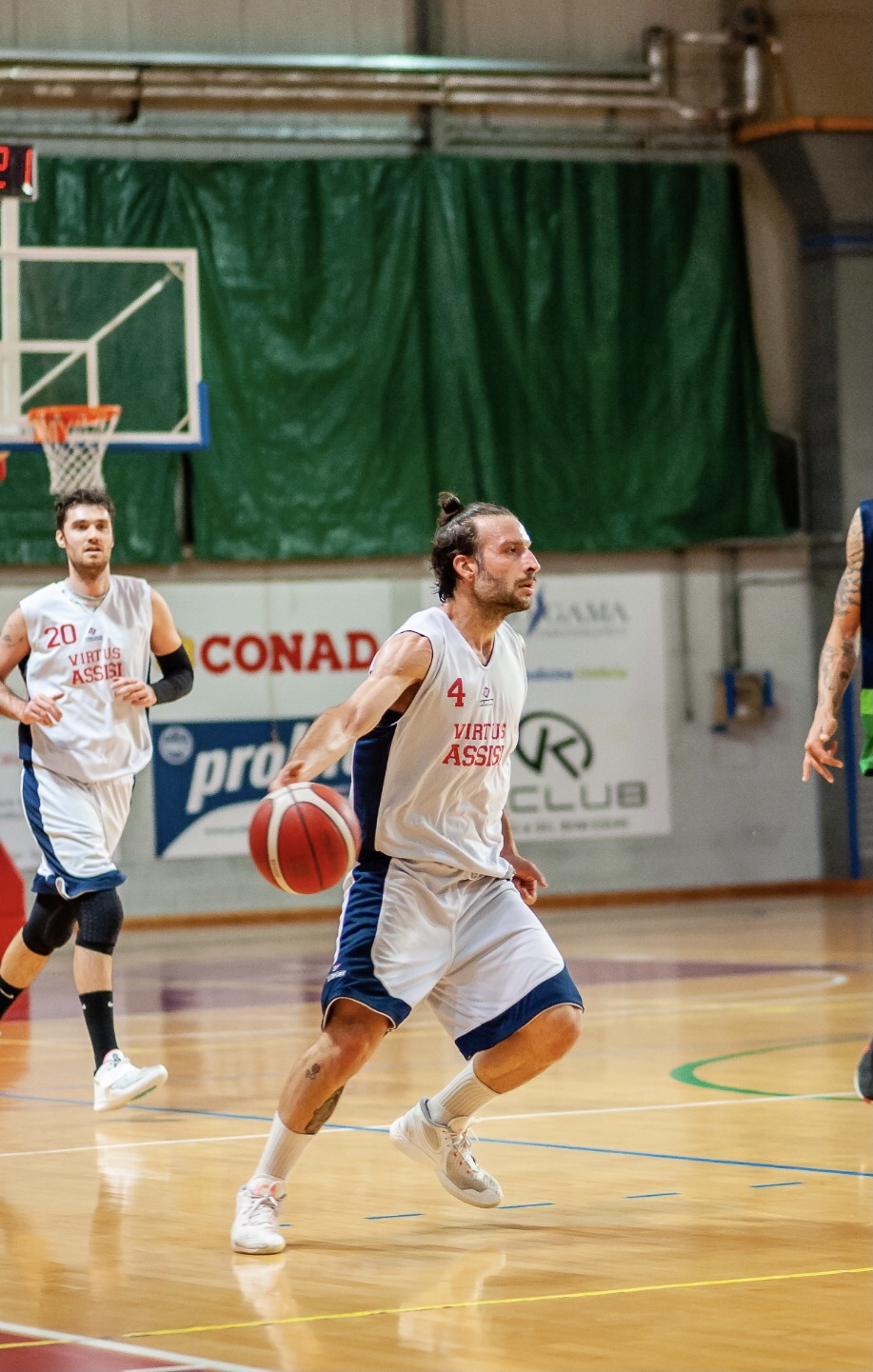 33B8D339-4191-4978-8561-3D69E4074464