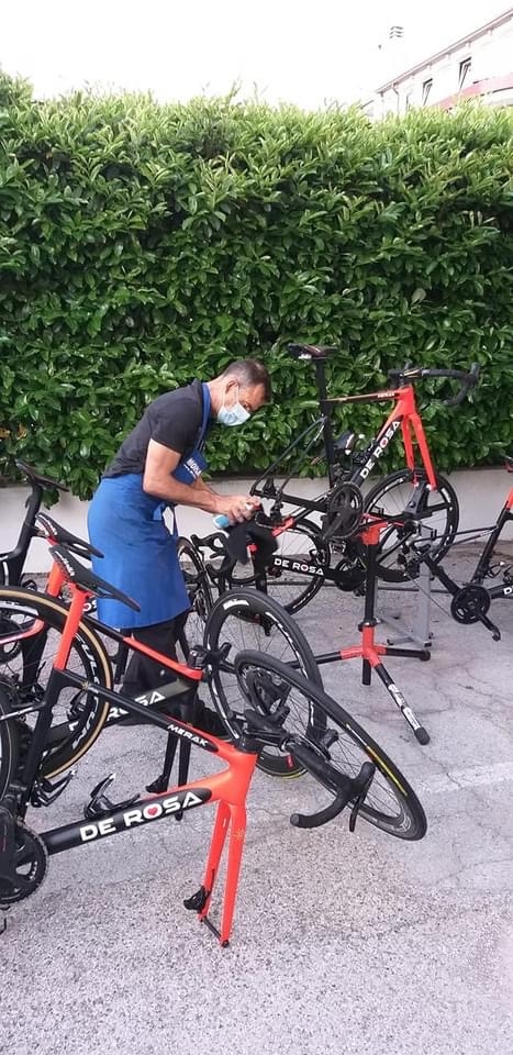 5BDA72DC-76BF-474B-A88D-1594F2FFFFA6