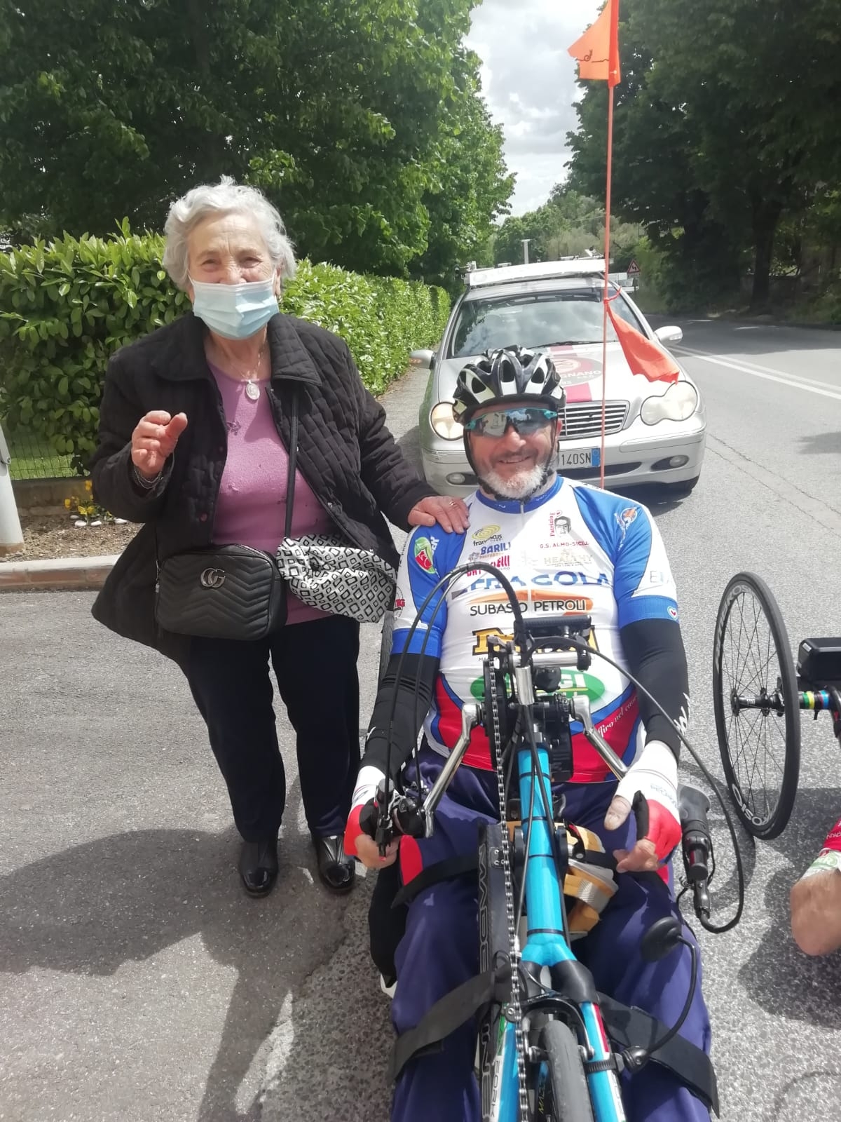 6B3A8B9F-B2D5-4737-BB81-C3AB490F7F2E