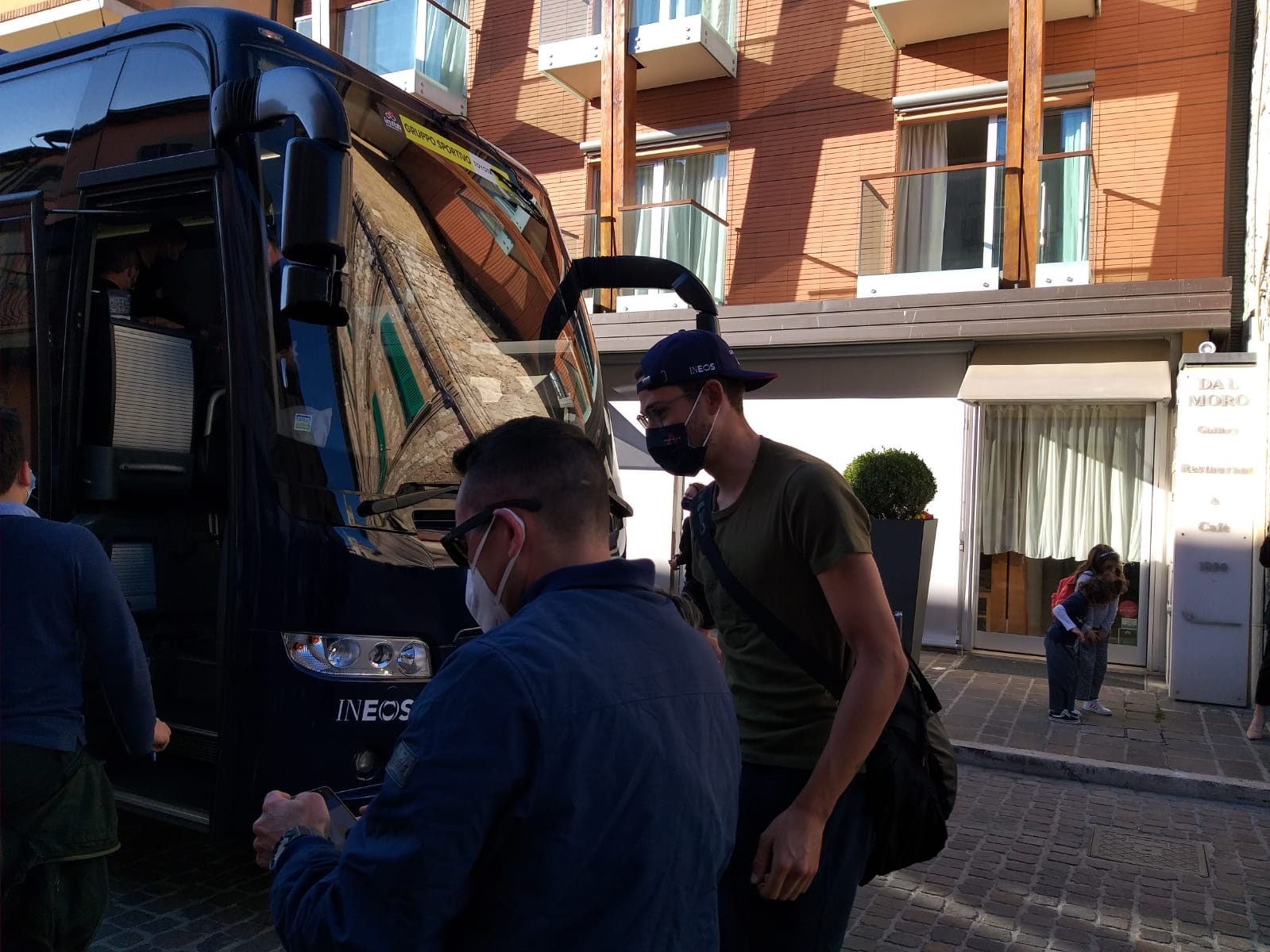 790cbb64-4fb5-44d2-8b7c-b486d83731dc