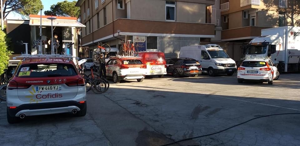 89A82760-332F-4825-954B-B1E2E82B356D