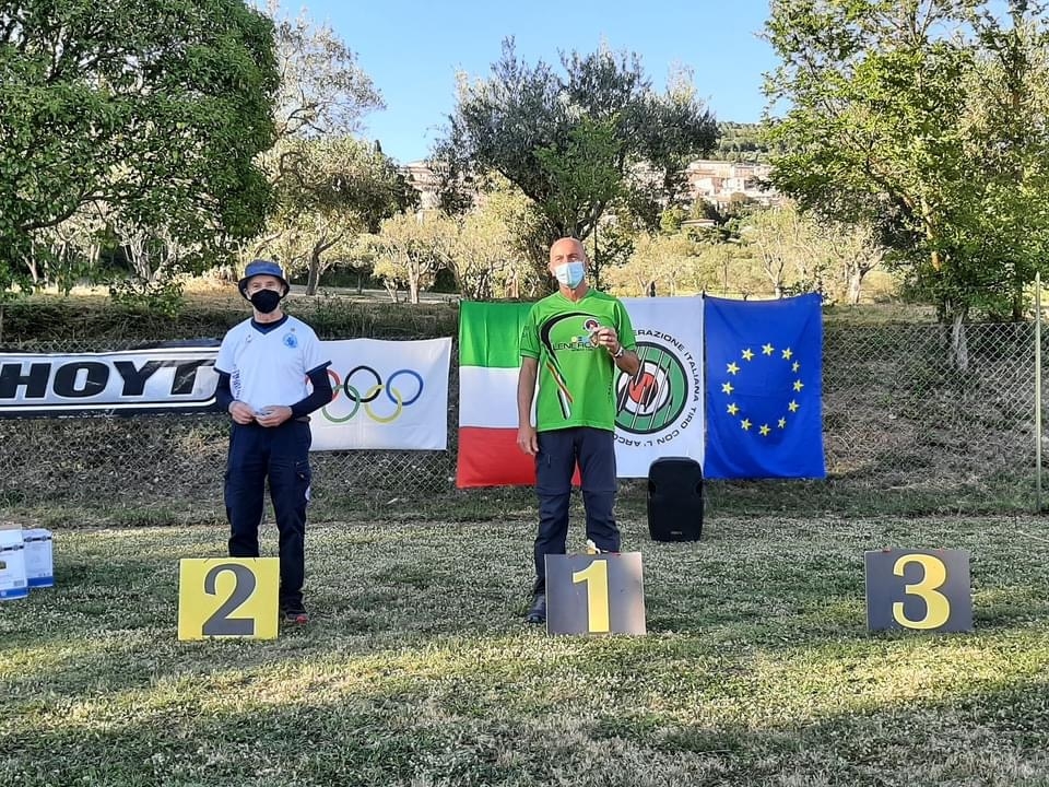 E9519670-FEE8-435A-A27A-763915441373