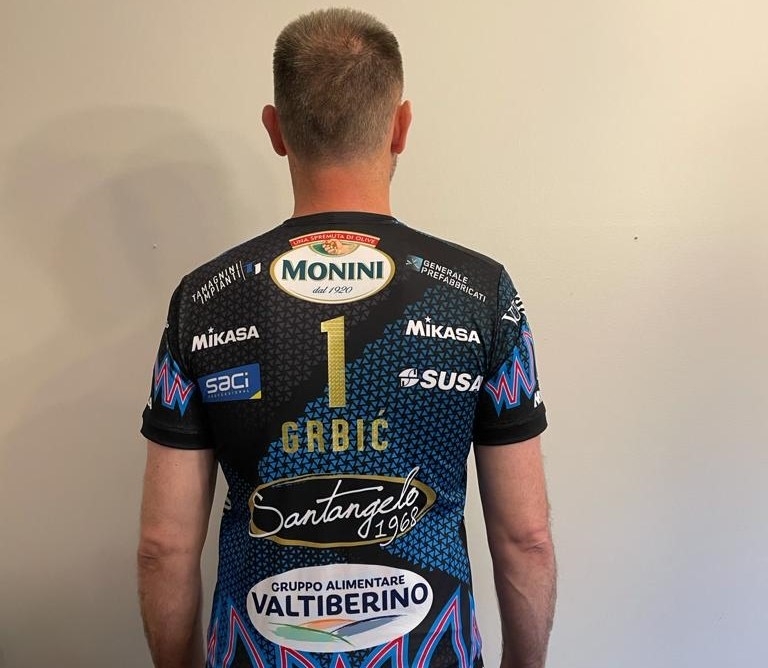 F710AD3A-E5A9-4492-B69A-2E9DAFFF0B5F