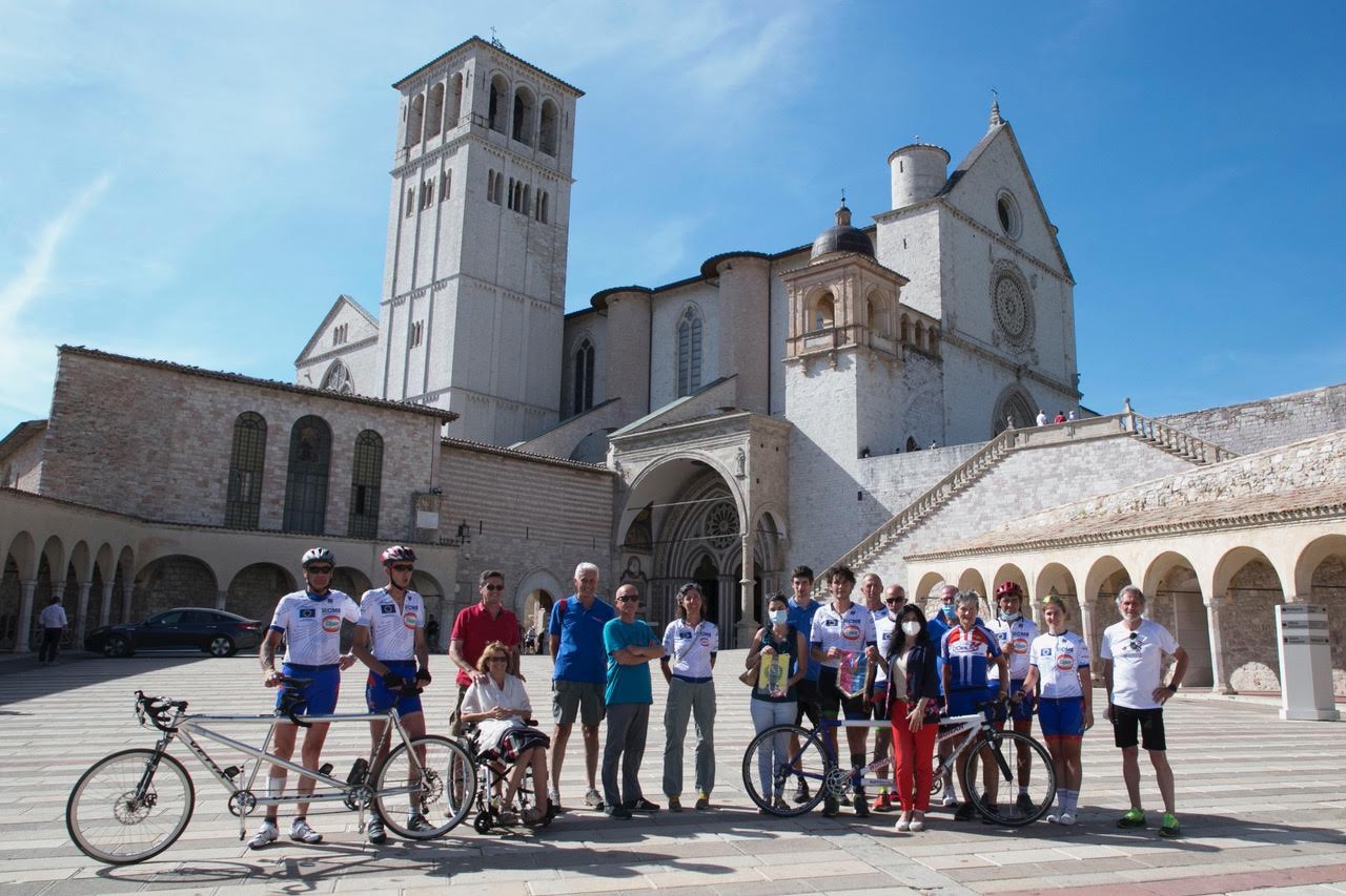 2666E1B9-F34D-4848-92AE-63FF034D1E53