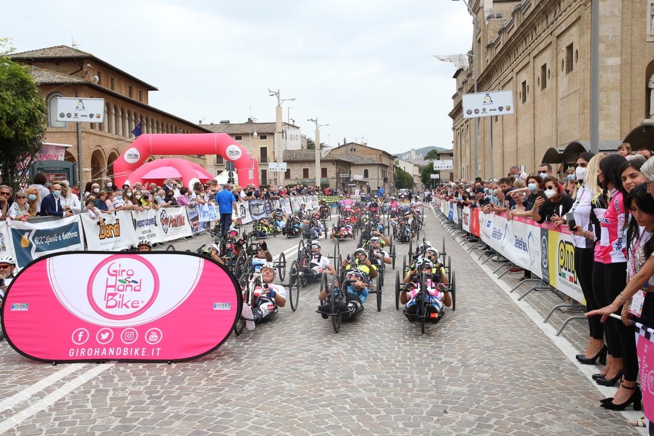 45281A19-76EF-42BE-A932-4B98AC72E813