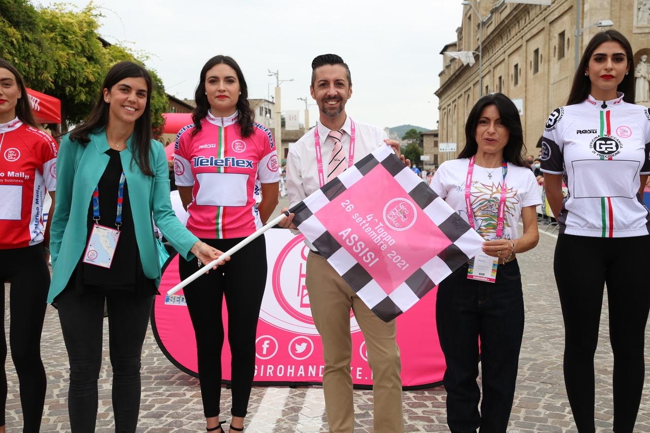 BA325D43-3203-448E-9EEB-2EB2133F2040