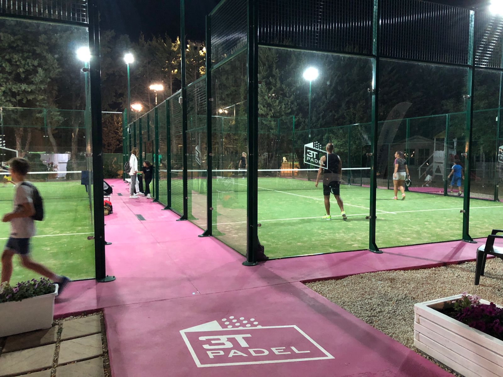 DD3BE629-6A04-4B73-A31E-FC4BADEDDEA5