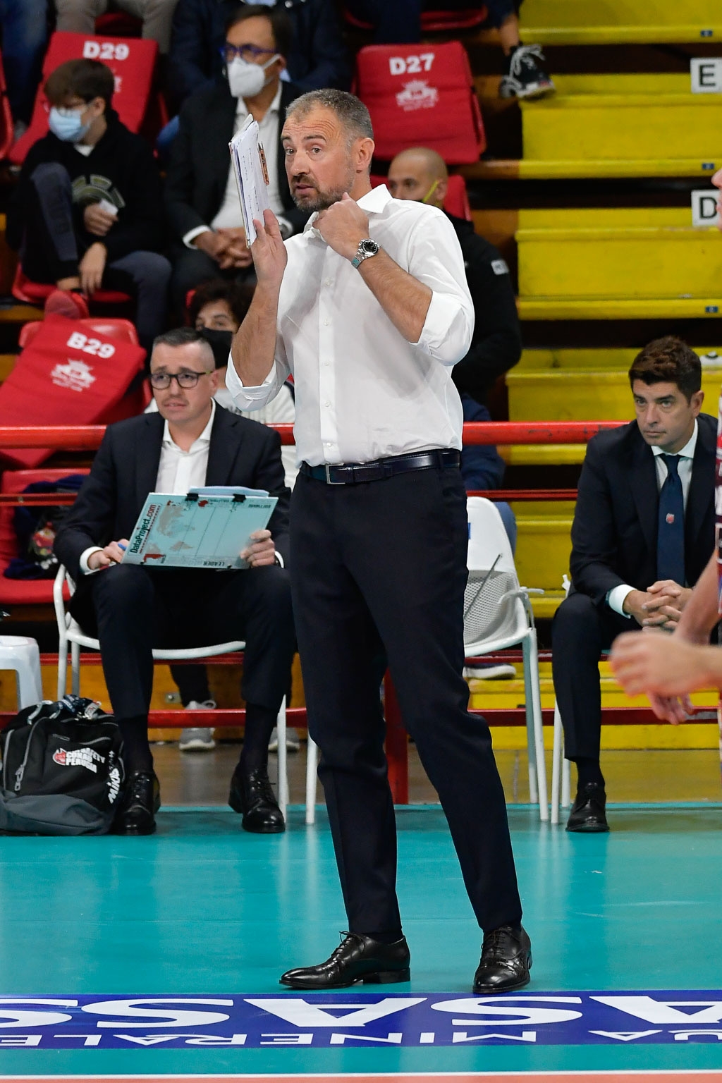 6B70B631-55E5-4D20-94DA-BC935ED8886C