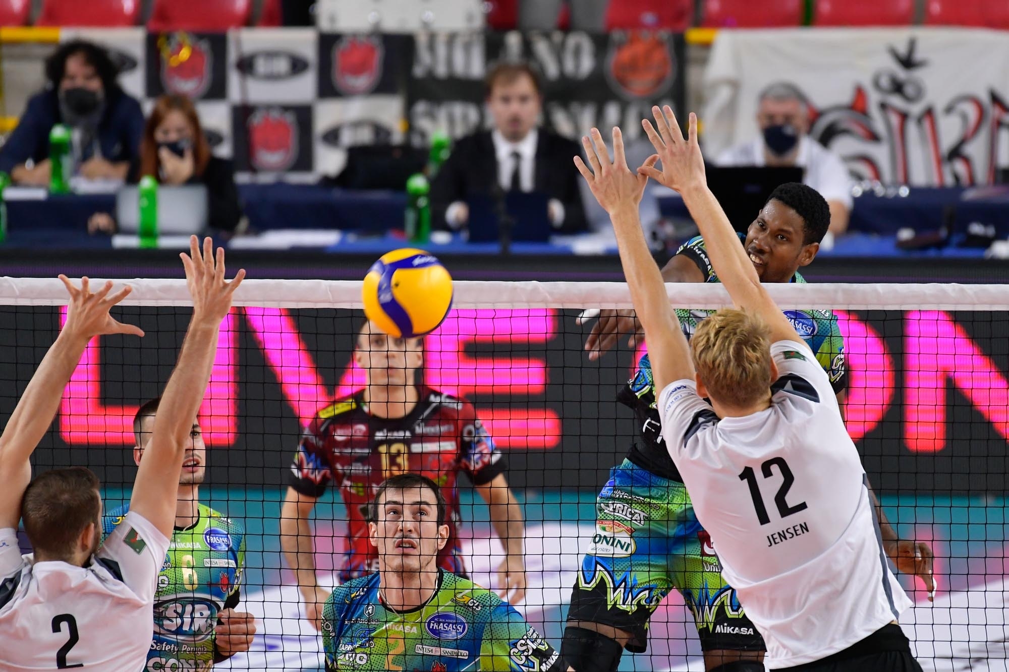 74754FA8-C5F5-442C-87D0-2789A3080FEB