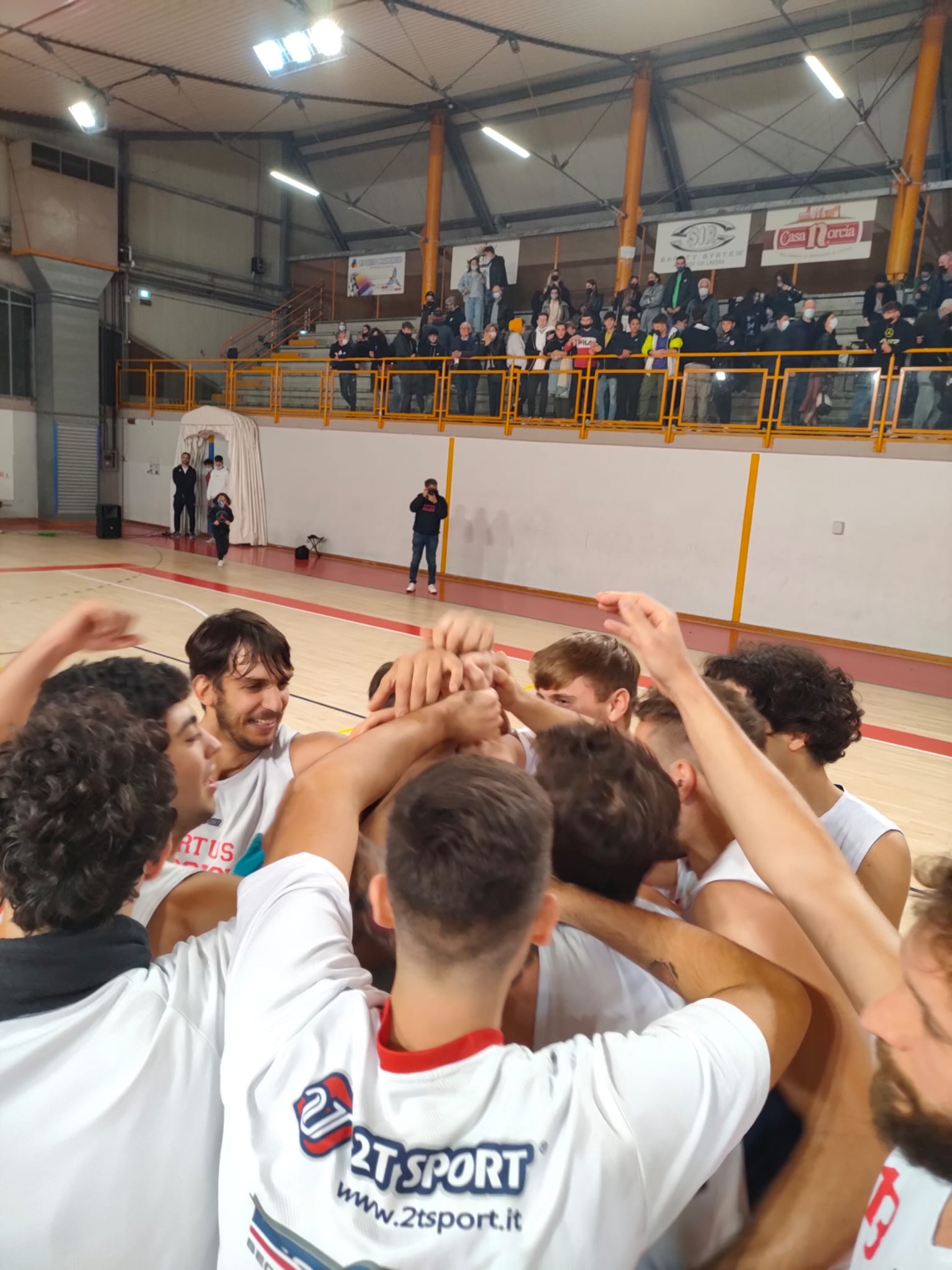 74E4296C-B67B-4701-B4AF-6D38560E5445