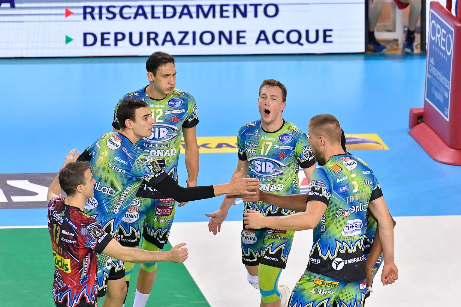 4F2B45AB-30D3-468C-9B69-9B9A9FE3D42E