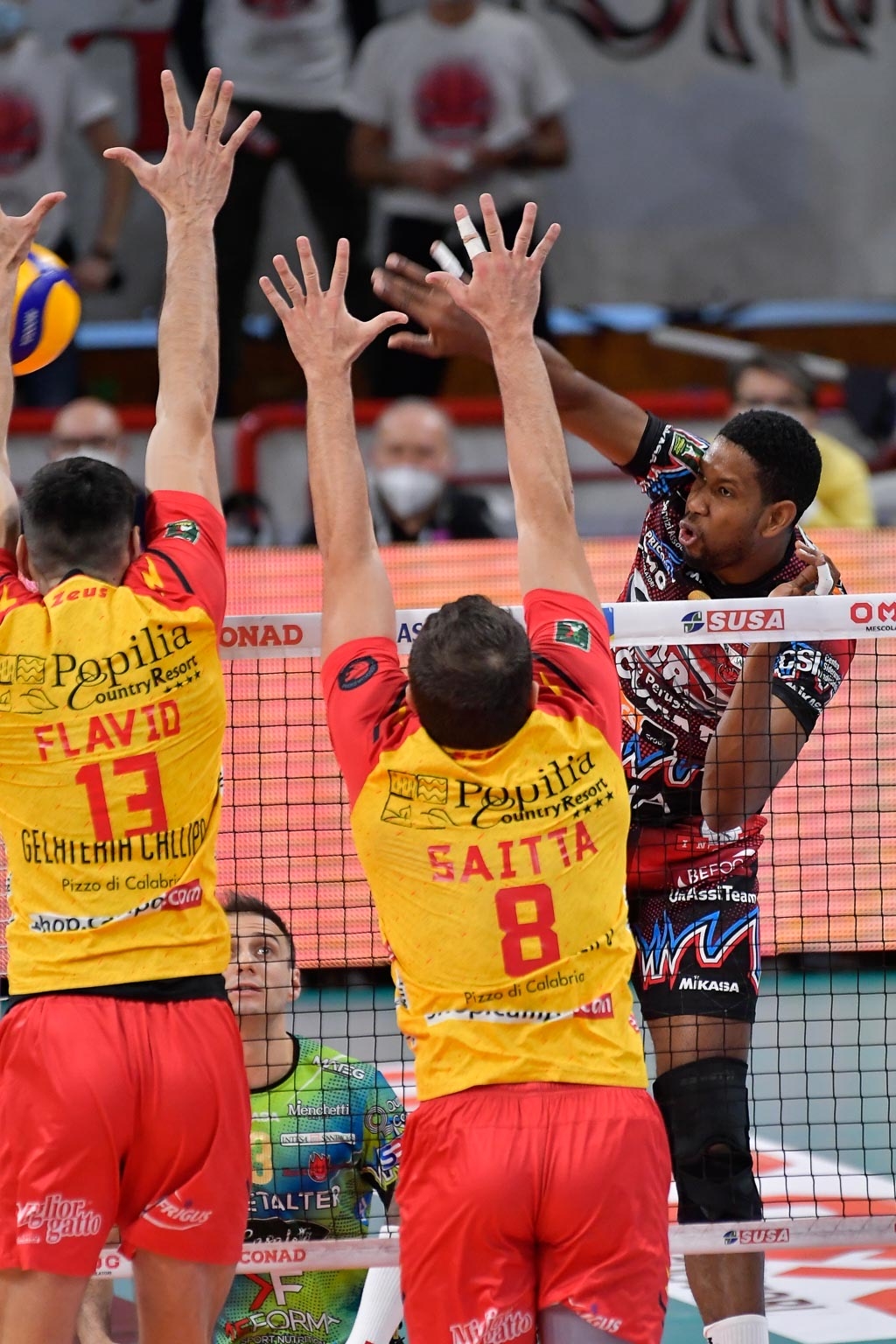 50CFF3A1-FB75-4634-A390-538479EDEC3C